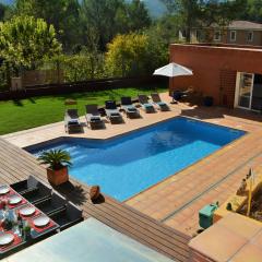 Villa Sitges Maria Sunny Oriented SW AC Confortable High Quality 5 star guest coments