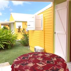 Maison de 2 chambres avec piscine partagee jardin amenage et wifi a Saint Francois a 3 km de la plage