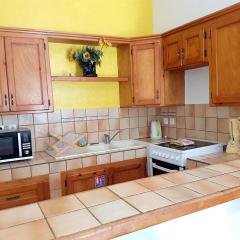 One bedroom appartement with furnished garden and wifi at La Savane 2 km away from the beach