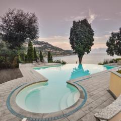 Diodato Suite Apartment - Amazing Location, WiFi, Pool, Sauna, Gym & Private Garden