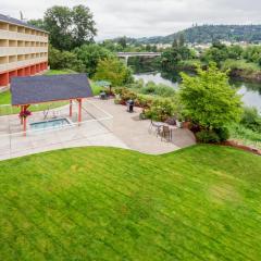 Holiday Inn Express Roseburg, an IHG Hotel