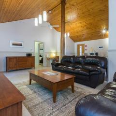 Bushy Lake Chalets