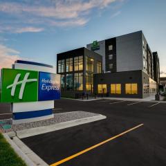 Holiday Inn Express - Lethbridge Southeast, an IHG Hotel