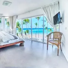 Dream Punta Cana Beachfront Apartment - 4-Bedroom Penthouse with Rooftop BBQ & Ocean Views