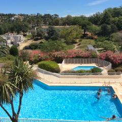 Au calme dans hameau fleuri joli Studio 3 pers piscine parking wi-fi