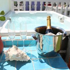 Cancun Guest House 4 Terrace Tub