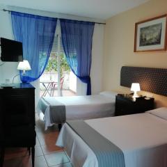 Hostal Alhaja Playa
