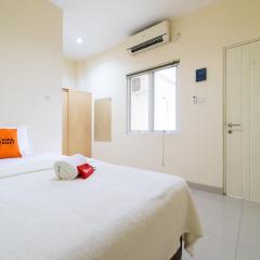 KoolKost near Ragunan Zoo - Minimum Stay 6 Days