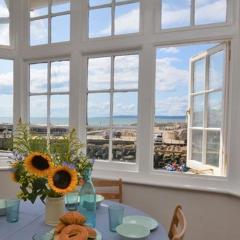 Harbour View, Pier Terrace