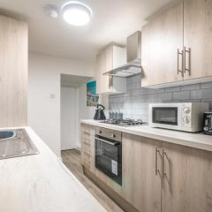 PLATFORM Avenues Apartment 1 with Free Street Parking