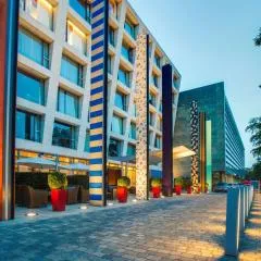 래디슨 블루 미디어 하버 호텔, 뒤셀도르프 (Radisson Blu Media Harbour Hotel, Düsseldorf)