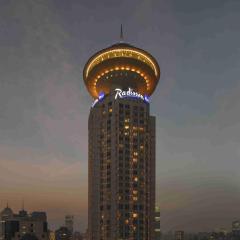 래디슨 블루 호텔 상하이 뉴 월드(Radisson Blu Hotel Shanghai New World)