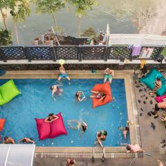 Mad Monkey Bangkok