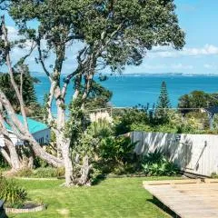 Pohutukawa Cottage, Waiheke Island