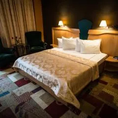 앰버서더 호텔(Ambassador Hotel)