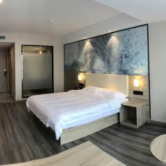 GreenTree Eastern Huai'an Railway Station Mandu Plaza Hotel