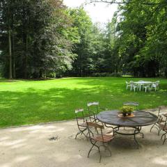 Mansion in Beauplateau near Forest