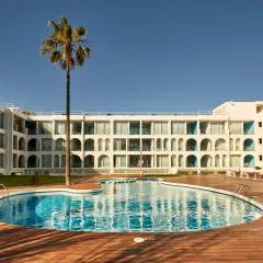 Ebano Hotel Apartments & Spa