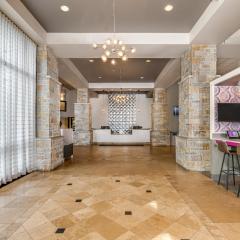 Crowne Plaza Milwaukee Airport by IHG