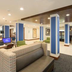 Holiday Inn Express Hotel & Suites Detroit-Utica by IHG