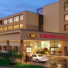 Crowne Plaza Indianapolis-Airport, an IHG Hotel