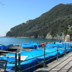 RIVA: TRA 5 TERRE E PORTOFINO