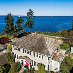 Waterfront Port Angeles Home with Harbor Views