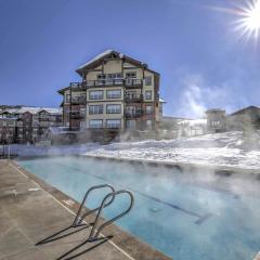 Granby Condo with Mtn Views and Ski-InandSki-Out Access!