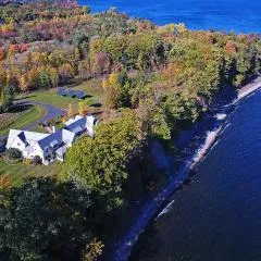 Stunning South Hero Home on Lake Champlain w/ View