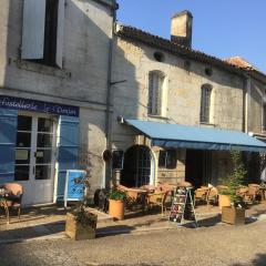 Chambres d'Hotes Hostellerie Le Donjon