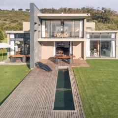 Zevenbosch Villa on Stunning Wine Farm