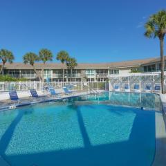 King Bed - Walk to St. Armand's Circle and Lido Beach in Minutes!