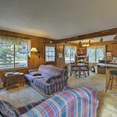 Cozy Cabin with Deck -Walk to Green Lake and Beach