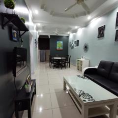 DF ZaheenulFitri Homestay (Muslim Homestay)