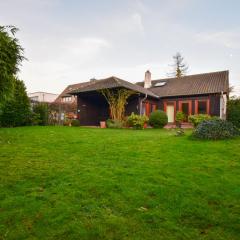 Tolstov House - 6 Room Villa with Garden - 15 Min Messe DUS & Airport DUS