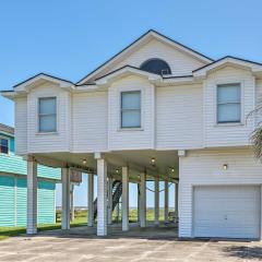 Oceanfront Galveston Home - Walk to Beach!
