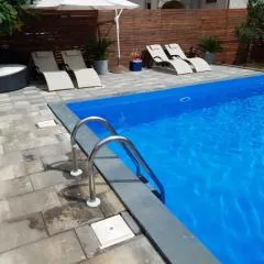 Hana Pool only for you
