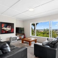 Great Tasman Outlook - Nelson Holiday Home