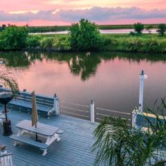 Waterfront Villa with Deck - 23 Mi to French Quarter!
