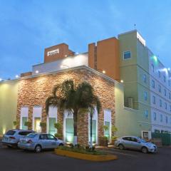 스테이브릿지 스위트 케레타로(Staybridge Suites Queretaro, an IHG Hotel)