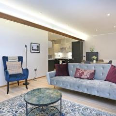 JOIVY Beautiful 2 bed flat on the Royal Mile