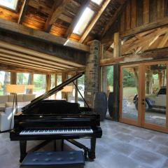 The Cottage at Dark Horse Recording Estate