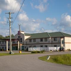 Morgantown Inn & Suites