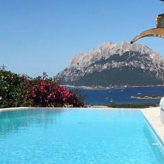 VILLAROSA Views