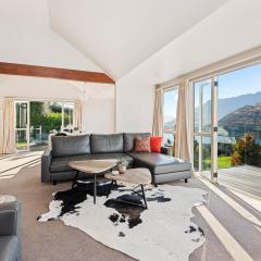 Wakatipu Views - Queenstown Holiday Home