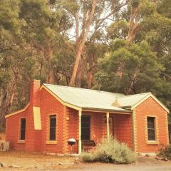 Heatherlie Cottages Halls Gap