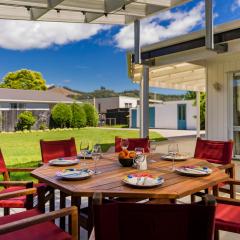 Gone Coastal - Whangamata Holiday House