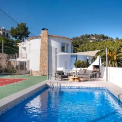 Sara 4 personas, free WIFI, chill-out, private pool, private tennis court - by Holiday Rentals Villamar