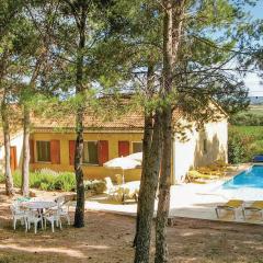 Awesome Home In Cesseras With 4 Bedrooms, Outdoor Swimming Pool And Heated Swimming Pool