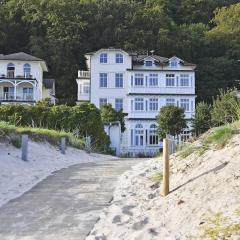 Villa Strandeck in Binz - WG 1 mit Meerblick, Terrasse, Wintergarten